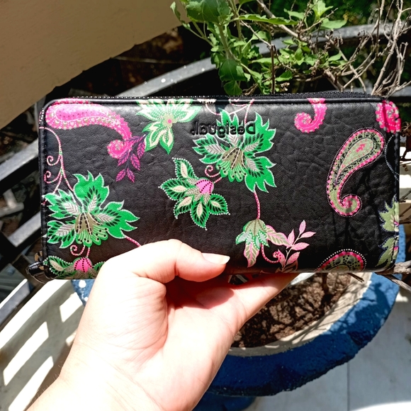 Desigual Faux Leather Wallet Clutch - Picture 2 of 16
